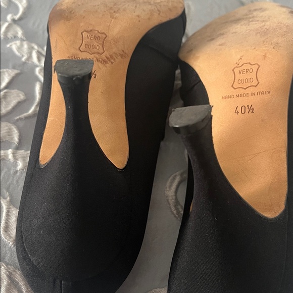 Manolo Blahnik Black Heels with Pleated Silk - Picture 9 of 12